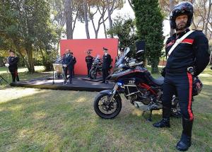 Итальянские карабинеры получили партию полицейских мотоциклов Ducati Multistrada 1200 S / Multistrada 1200 Enduro
