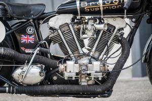 Мотоцикл-рекордсмен Brough Superior Baby Pendine продадут с аукциона