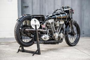 Мотоцикл-рекордсмен Brough Superior Baby Pendine продадут с аукциона