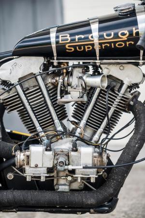 Мотоцикл-рекордсмен Brough Superior Baby Pendine продадут с аукциона