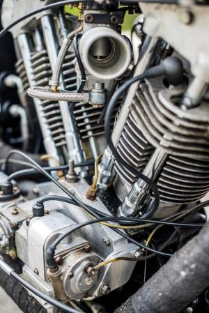 Мотоцикл-рекордсмен Brough Superior Baby Pendine продадут с аукциона
