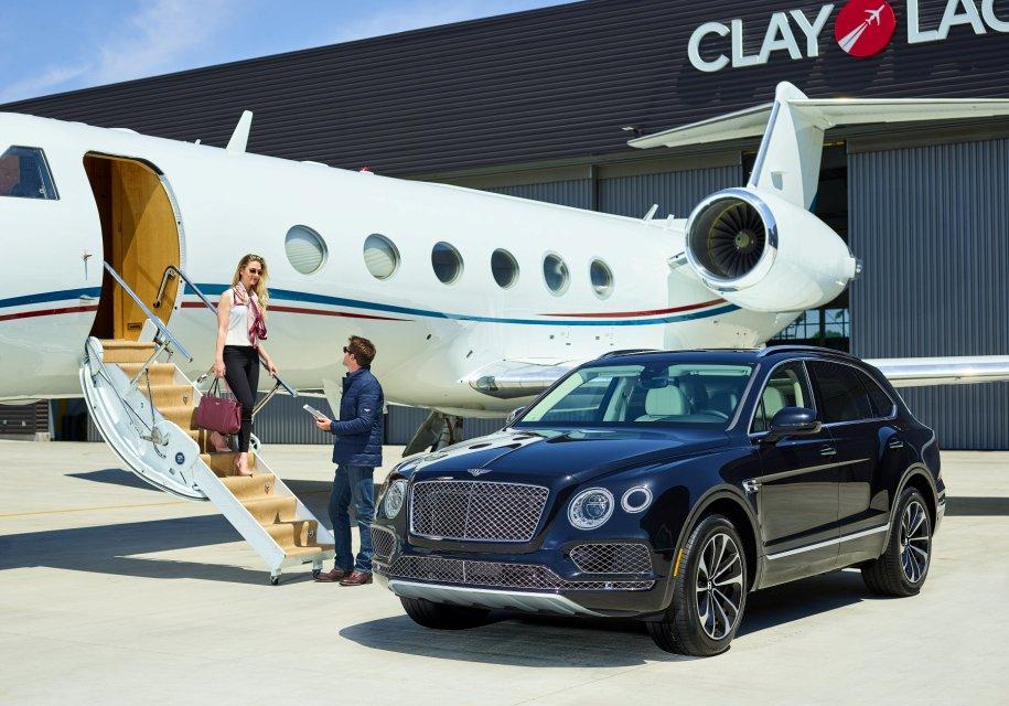 Bentley предоставит клиентам автомобили во время путешествий