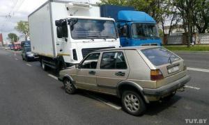 В Минске водителю Volkswagen стало плохо за рулем, он врезался во встречный МАЗ