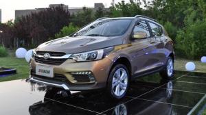 Компания FAW выводит на рынок обновлённый кроссовер Junpai D60