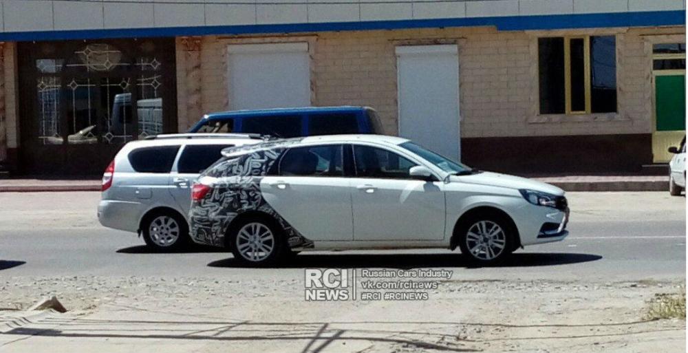 Универсал Lada Vesta практически без камуфляжа замечен в Казахстане