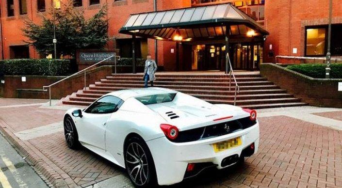 Полицейские уничтожили Ferrari миллионера за 260 тысяч долларов