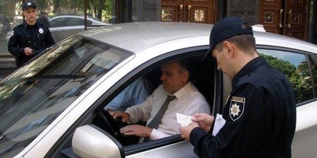 Депутаты хотят увеличить штрафы для водителей в 10 раз