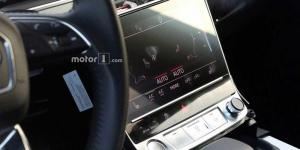 Опубликованы первые фотографии салона серийного Audi Q8