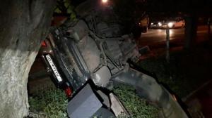 Водитель Toyota Camry уснул за рулем и перевернулся в Алматы