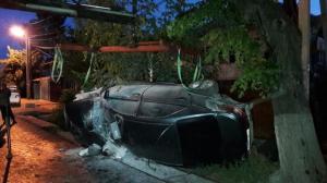 Водитель Toyota Camry уснул за рулем и перевернулся в Алматы