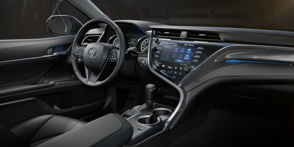 Новая Toyota Camry получит мультимедийный комплекс на базе Linux