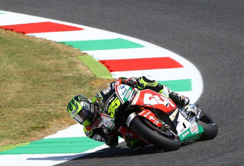 Кэл Кратчлоу лидирует во второй тренировке этапа MotoGP в Италии