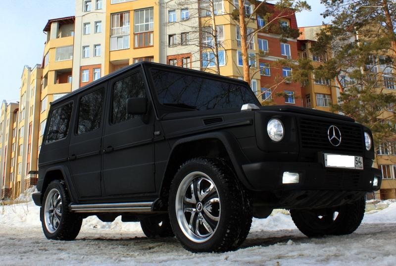 В Петербурге работник автосервиса угнал Mercedes Gelandewagen для поездки в клуб