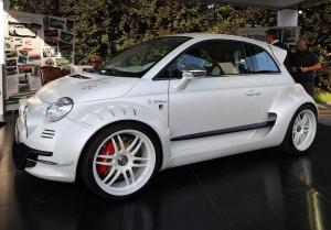 Fiat 500 превратили в 350-сильный заднеприводный суперкар