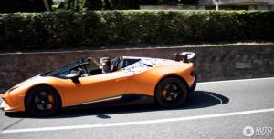 В сети рассекретили родстер Lamborghini Huracan Performante Spyder