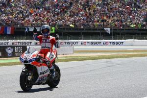 Андреа Довициозо: Если Ducati хочет бороться за титул, то должна прибавить
