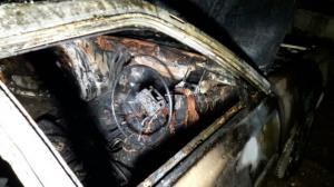 Авто сгорело дотла в одном из микрорайонов Алматы
