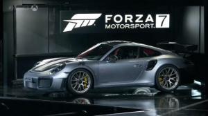 Экстремальный Porsche 911 GT2 RS рассекретили до официальной премьеры