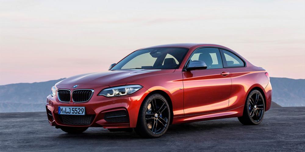 BMW объявила новые цены на модельный ряд в России
