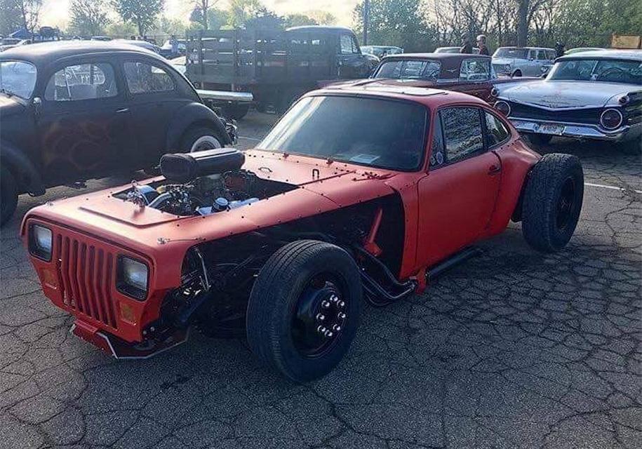 В США скрестили Jeep Wrangler с Porsche 911