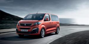 До России добрался восьмиместный минивэн Peugeot Traveller
