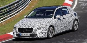 Опубликованы первые фотографии салона нового Mercedes-Benz A-Class