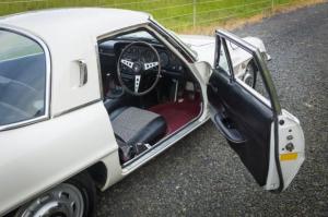 На аукцион выставили Mazda Cosmo с двигателем Wankel