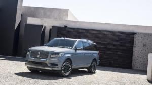 Названы цены внедорожника Lincoln Navigator нового поколения