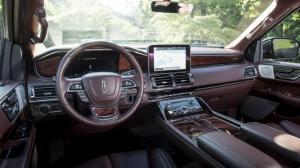 Названы цены внедорожника Lincoln Navigator нового поколения
