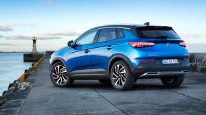 Флагманский кроссовер Opel Grandland X стал доступен для предзаказа