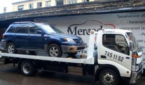 Петербуржец угонял машины с помощью личного эвакуатора