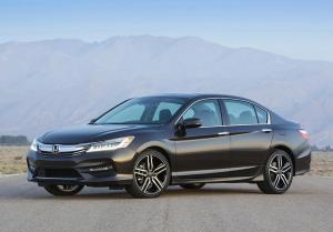 Honda задумалась о возвращении Accord и Civic в Россию