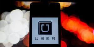 Сотрудники Uber потребовали возвращения Трэвиса Каланика
