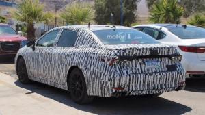 Toyota вывела на тесты новый Avalon