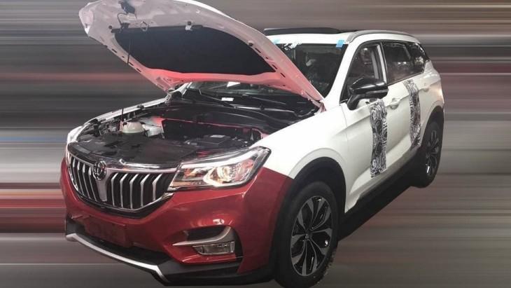 Новый кроссовер Brilliance V6 дебютировал на шпионских фото