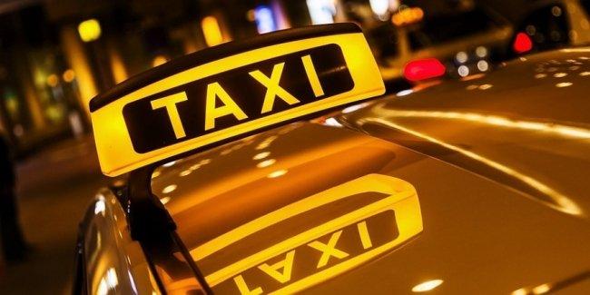 Такси в Украине получат желтые номера уже в этом году
