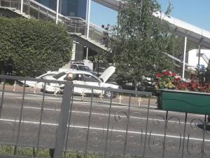 Lexus врезался в легковушку на проспекте Аль-Фараби в Алматы: есть пострадавшие
