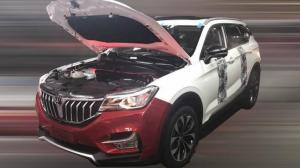 Новый кроссовер Brilliance V6 дебютировал на шпионских фото