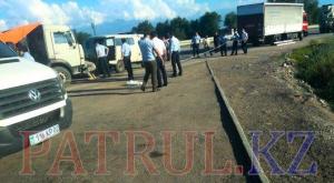 Сотрудника СОБРа насмерть сбили на выезде из Алматы