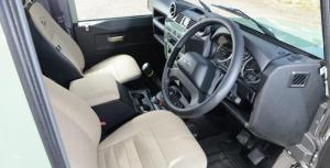 Land Rover Defender Роуэна Аткинсона уйдет с молотка
