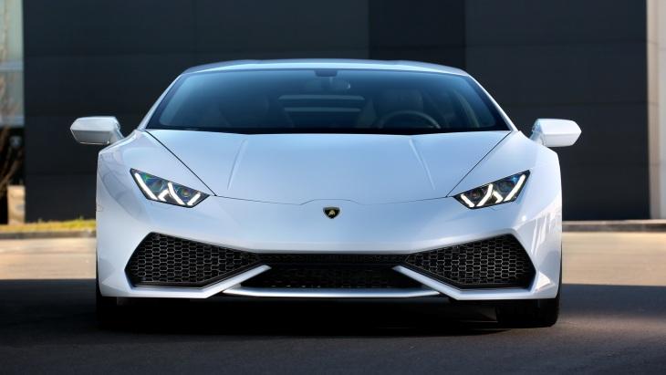 Lamborghini Huracan получил лицензию такси в Великобритании
