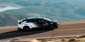 Faraday Future стал быстрейшим электрокаром в гонке на горе Пайкс Пик