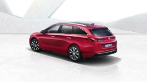 Названы официальные цены универсала Hyundai i30 Tourer