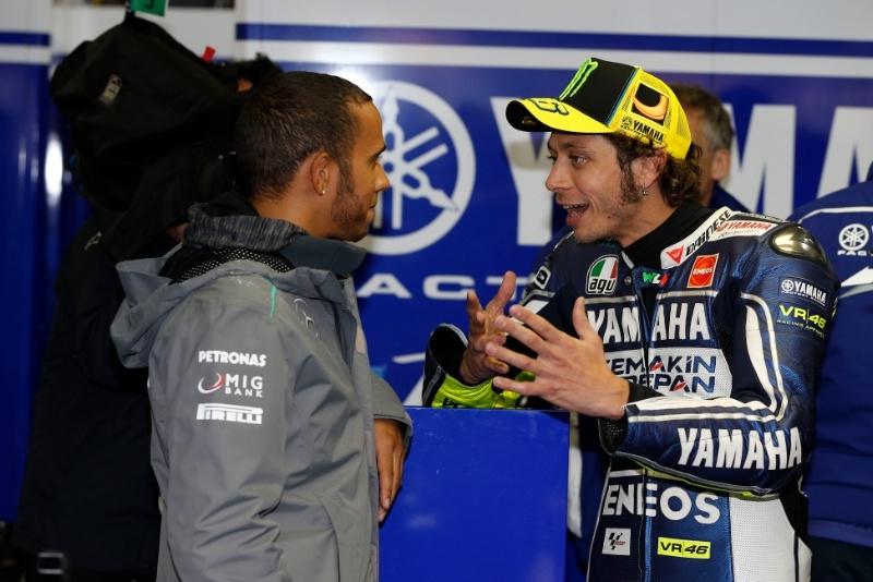 Льюис Хэмилтон: «MotoGP - очень крутая серия»