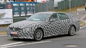 Новый седан Lexus замечен вблизи Нюрбургринга
