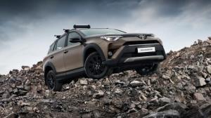 В России стартует особый кроссовер Toyota RAV4 Adventure