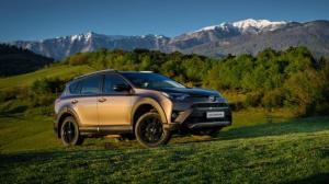2017 Toyota RAV4 Adventure