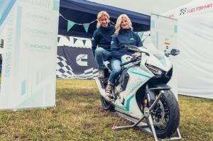 Тинмут и Костелло представили благотворительный мотоцикл Honda Fireblade