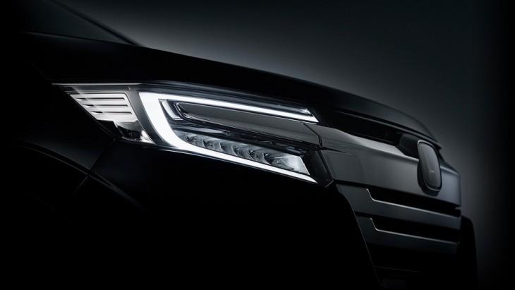 Honda показала кусочек обновлённого минивэна Step WGN