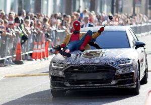 В новой Audi A8 появится массаж ног